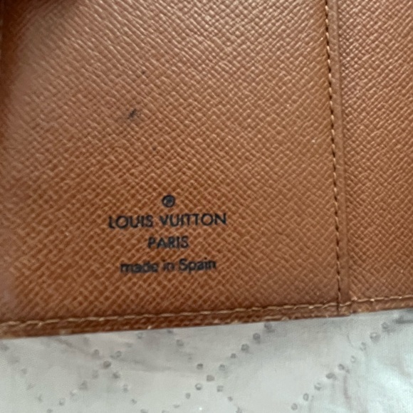 Louis Vuitton Epi Planner - Picture 9 of 10